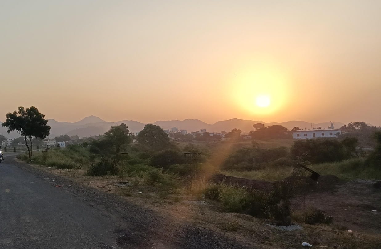 बड़वानी में मौसम का बदलेगा मिजाज: 17 और 18 अक्टूबर को हल्की बूंदाबादी की संभावना, किसानों को फसल कटाई में सावधानी बरतने के निर्देश