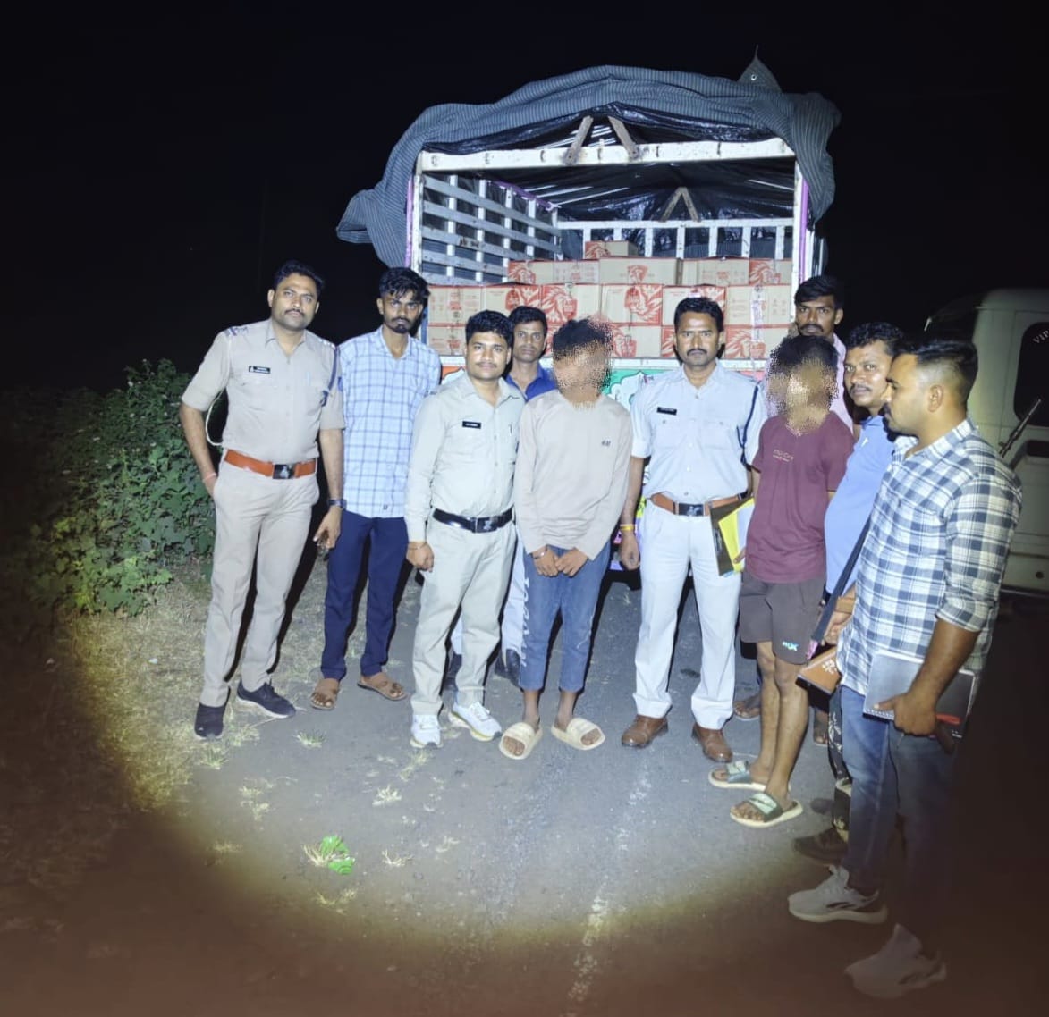 पुलिस की अवैध शराब के विरुद्ध बड़ी कार्यवाही, लाखो रूपये की शराब जप्त कर आरोपी को गिरफ्तार किया