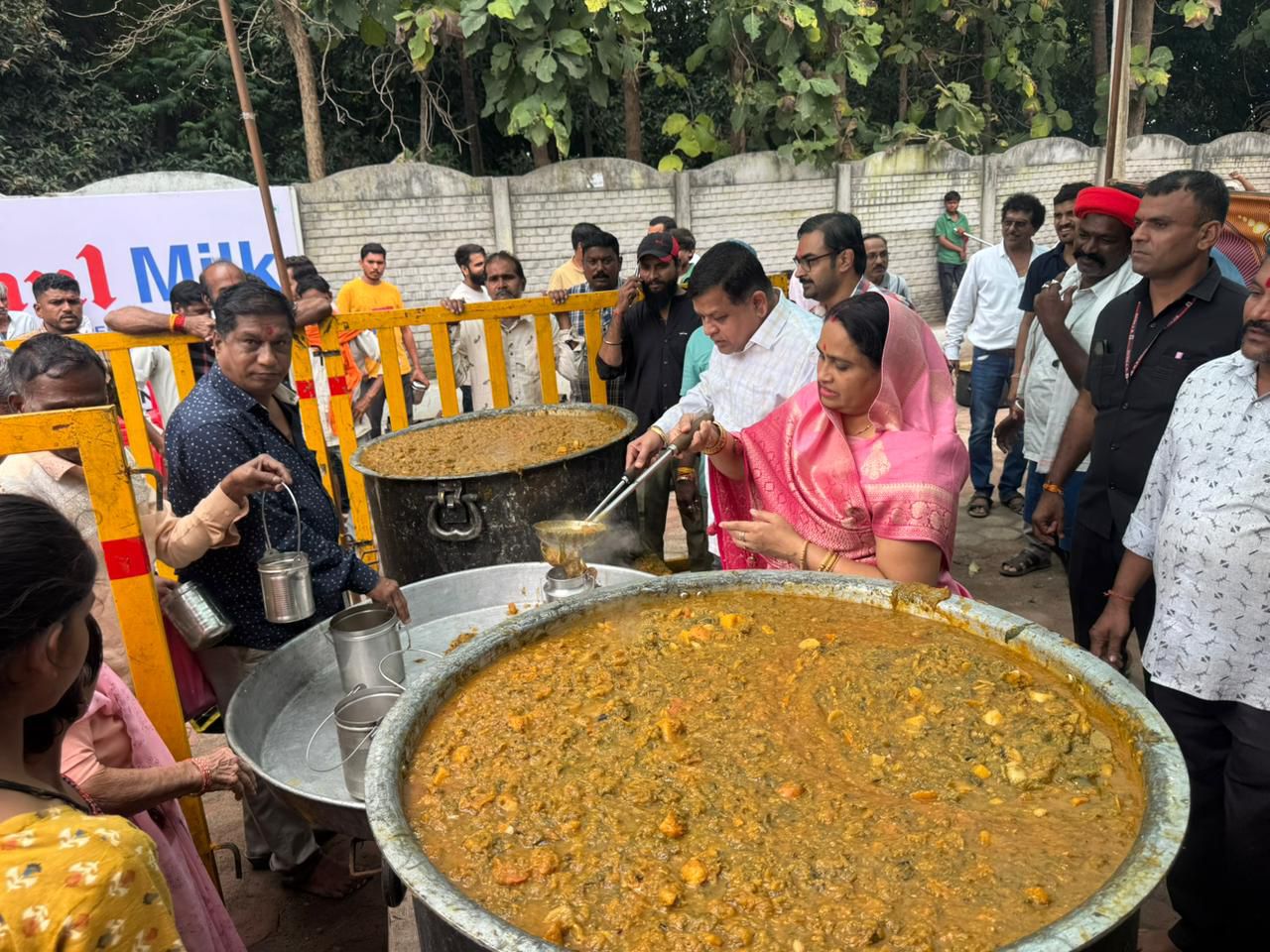 माँ मनकामनेश्वरी माताजी मंदिर, बोरखड़ में भव्य अन्नकूट एवं प्रसादी महोत्सव सम्पन्न हुआ, 25 क्विंटल प्रसादी-सब्जी वितरित, श्रद्धालुओं का उमड़ा सैलाब