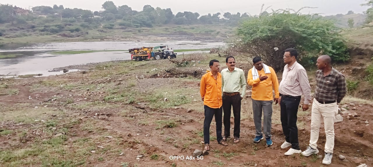 🌉 30 साल की मांग पूरी! राज्यसभा सांसद के प्रयास से गोई नदी पर ₹10 करोड़ के पुल निर्माण की प्रक्रिया शुरू 🛠️🛣️ बोरिंग टेस्टिंग शुरू; पुल बनने से सिलावद-पाटी की दूरी 4 किमी कम होगी और हादसों पर लगेगी रोक